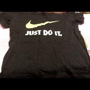 Nike tee shirt